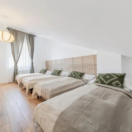 Designer Duplex Centre Apartmán